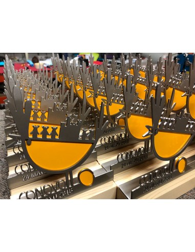 TROFEO GALLINA PERSONALIZADO