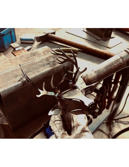 FIGURA CIERVO DE FORJA